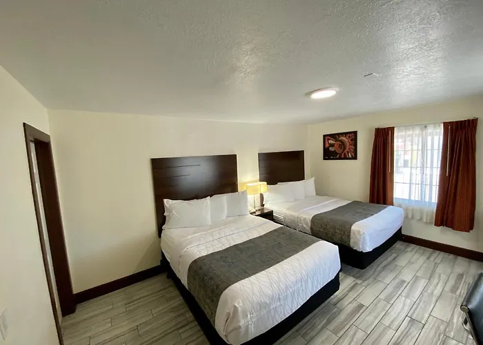 Roswell Inn